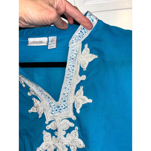 Chico’s Blue Turquoise Tunic Top Women’s Sz 2 L Sequin 3/4 Sleeve Resort Coastal - Picture 3 of 7